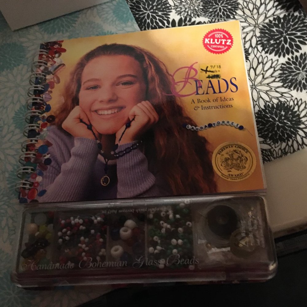 Klutz Beads Book for teens - 272 $12 FIRM OR FREE*🎉
